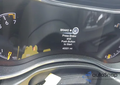 2022 Jeep Grand Cherokee Wk Laredo X 4X4 z USA, uszkodzony, nr VIN 1C4RJFAGXNC149945